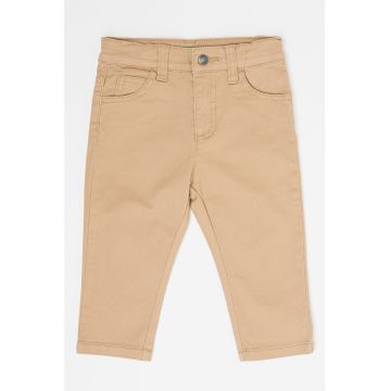 Pantaloni crop cu talie medie