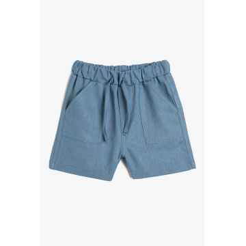 Pantaloni scurti din amestec de in cu snur