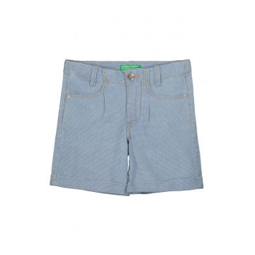 Pantaloni scurti cu talie medie