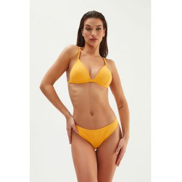 Sutien de baie triunghiular