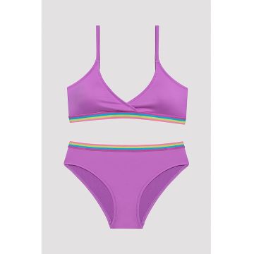 Costum de baie in doua piese cu garnituri contrastante