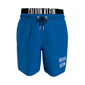 Pantaloni scurti cu snur in talie