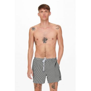 Pantaloni scurti de baie cu model in dungi