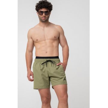Pantaloni scurti de baie cu snur de ajustare