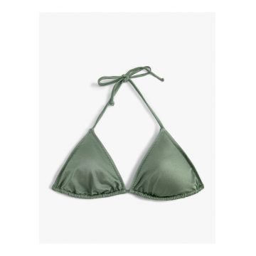 Sutien de baie cu cupe triunghiulare