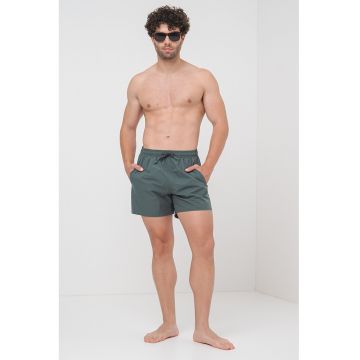 Pantaloni scurti de baie cu logo cu perforatii