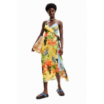 Rochie de plaja cu imprimeu tropical si model petrecut