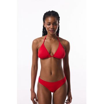 Sutien de baie cu cupe triunghiulare