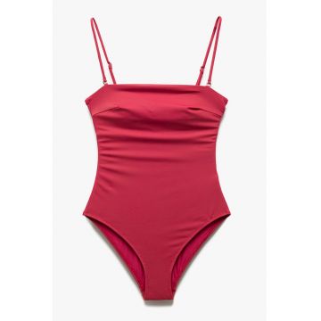 Costum de baie intreg