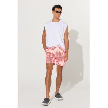 Pantaloni scurti de baie in dungi
