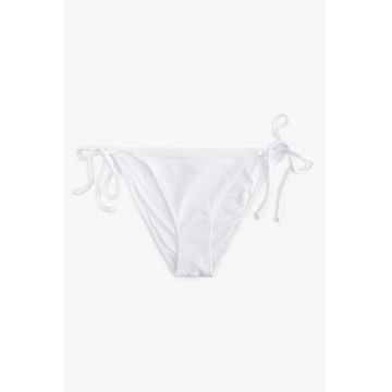 Slip cu prinderi laterale