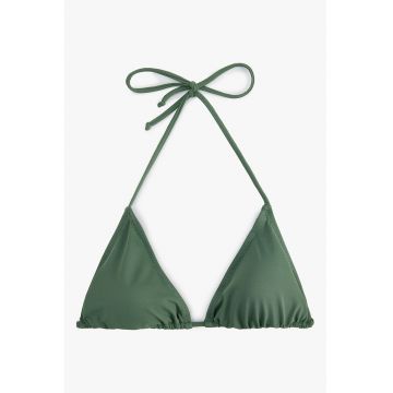 Sutien de baie cu cupe triunghiulare