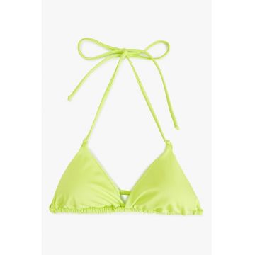 Sutien de baie cu cupe triunghiulare